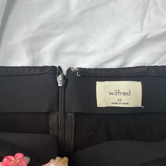 wilfred silk black mini skirt w/ small silt - Picture 5 of 6